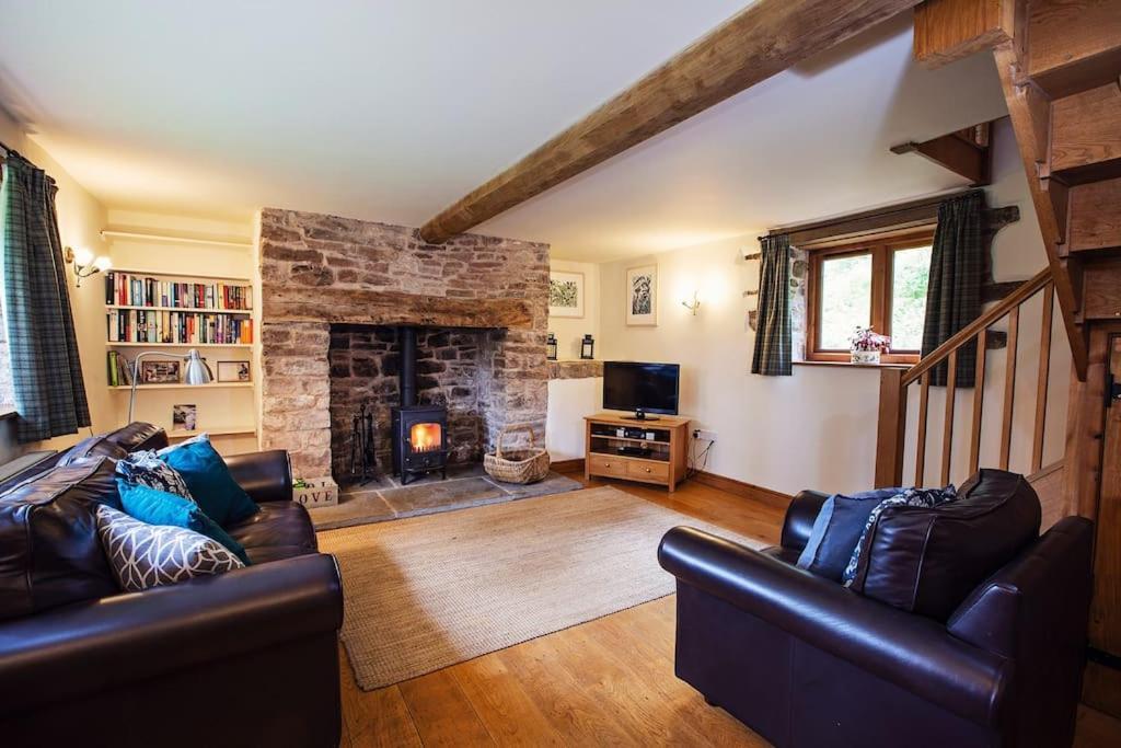 Cabalva Mill Cottage - Very Private And With Views Over The River Wye Clifford Luaran gambar